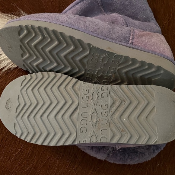 Y2K Lilac UGG Boots! - Picture 4 of 5